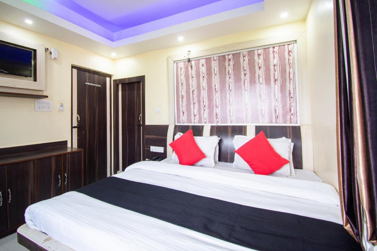 Capital O 67892 Hotel Sujata Tarapith Exterior photo