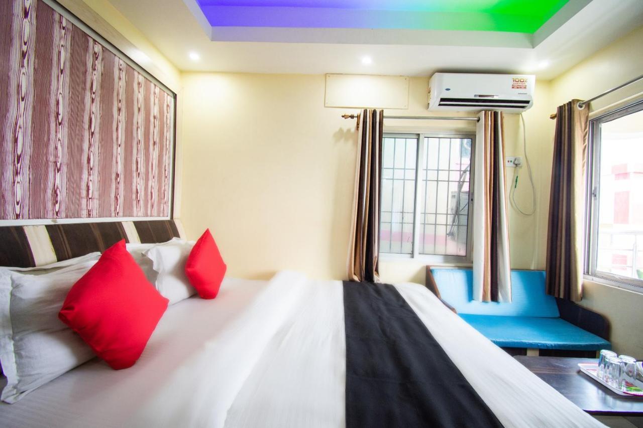 Capital O 67892 Hotel Sujata Tarapith Exterior photo
